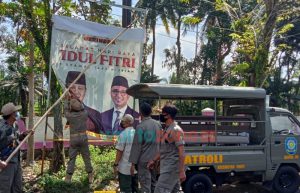 Penertiban Atribut Baliho di Jember Tuai Kritik