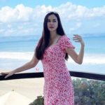 Aura Kasih, Sosok Perempuan Karir yang Berhasil Memikat Aktor Tanah Air