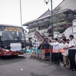 Pimpin Pemberangkatan Santri ke Pondok, Bupati Jember_ Belajarlah dengan Sungguh-Sungguh