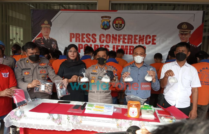Polres Jember Amankan Bandar Narkoba Lintas Tapal Kuda, Sita BB Sabu Senilai Rp 1.5 Miliar