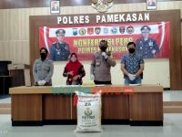 Polres Pamekasan Amankan Truk Bermuatan 9 Ton Pupuk Bersubsidi Asal Sumenep