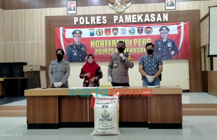 Polres Pamekasan Amankan Truk Bermuatan 9 Ton Pupuk Bersubsidi Asal Sumenep