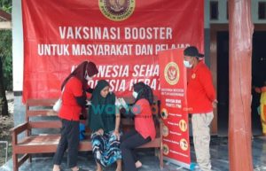Target 100 Persen, BIN Gelar Vaksinasi Hingga ke Pelosok Desa di Lamongan