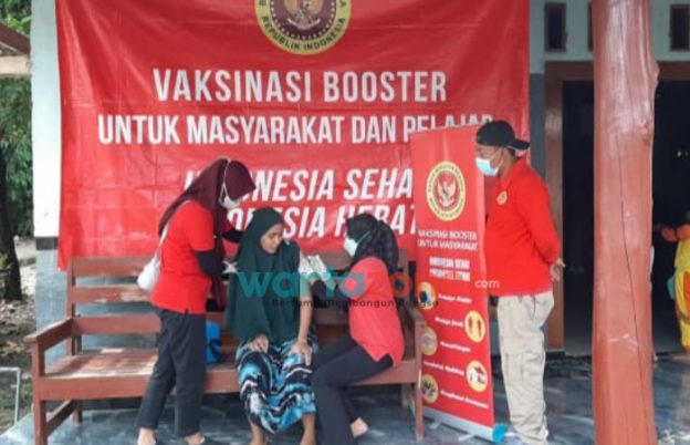 Target 100 Persen, BIN Gelar Vaksinasi Hingga ke Pelosok Desa di Lamongan