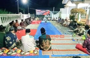 Terinspirasi Gaya Bupati Hendy, Kades di Jember Ajak Rapat Warganya Sambil Ngopi Bareng