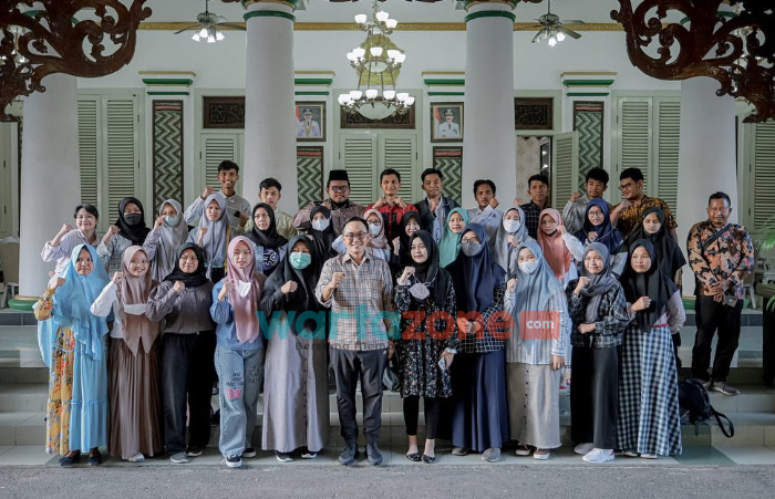 Bupati Pamekasan Minta Calon Penerima Beasiswa Kedokteran Tak Pandang Bulu Melayani Masyarakat