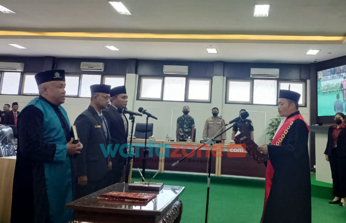 Halili Yasin Resmi Menggantikan Fathor Rahman Sebagai Ketua DPRD Pamekasan