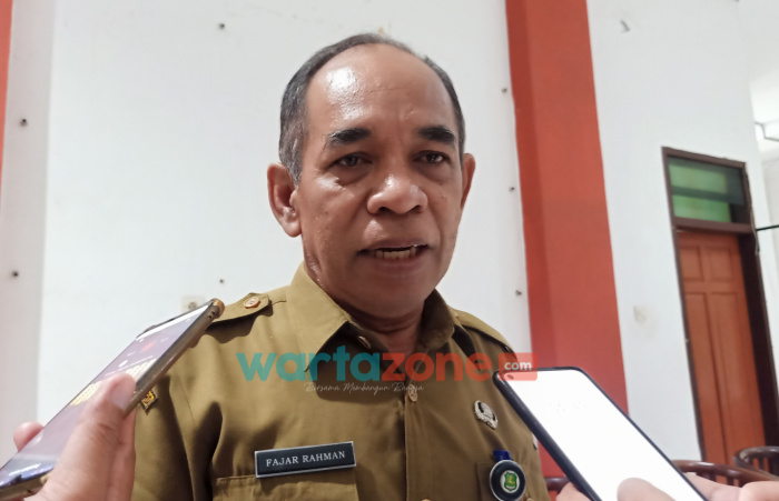 Foto: Sekretaris DPRD Kabupaten Sumenep Fajar Rahman. (Panji Agira for wartazone.com)