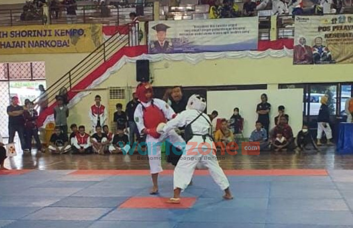 Salah Satu Anggota TRC BPBD Jember Raih Medali Emas di Cabor Kick Boxing