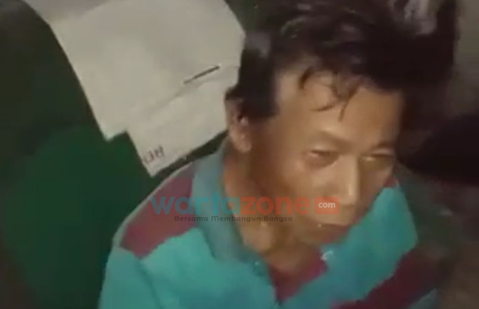Atap Bocor dan Tidur Pakai Jas Hujan, Kakek Ini Kembali Senyum Usai Dibantu Relawan