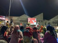 Rayakan Malam Peringatan HUT RI ke-77, Ratusan Warga Perumahan Jember Nobar Film Pahlawan Jendral Soedirman