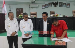 Bupati Nias Sampaikan Nota Keuangan Raperda Perubahan APBD 2022