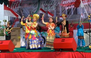 Cara Warga Perumahan di Jember Tanamkan Cinta Tanah Air Lewat Tarian Kolaborasi Daerah
