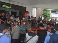 Sekda Kabupaten Temui Pendemo yang Tolak Kenaikan Harga BBM