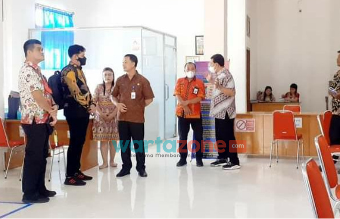 Tim PEKPPP KEMENPANRB Apresiasi Kinerja Disdukcapil Kabupaten Nias