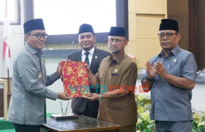 Gelar Rapat Paripurna, DPRD Pamekasan Tetapkan Perubahan APBD Tahun 2022