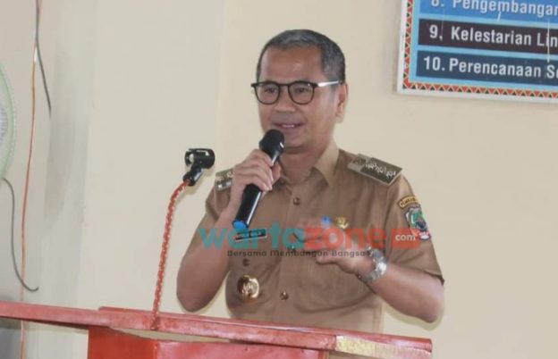Kelompok Tani di Nias Terima Bantuan Alat Perontok Padi