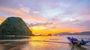 Pantai Pulau Merah Banyuwangi, Pesona Senja_Manjakan Wisatawan