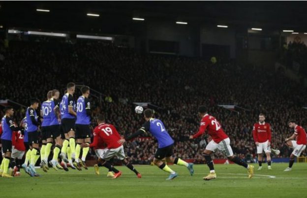 Pekan 12 Liga Inggris MU dan Liverpool Berhasil Raup Poin