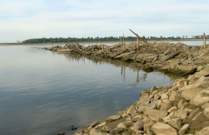 Viral! Tulang-belung Muncul Kepermukaan Akibat Sungai Terpanjang di Dunia Kering