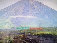 Waspada Lahar Semeru, Warga di Larang Masuk Zona Merah 17 KM dari Puncak