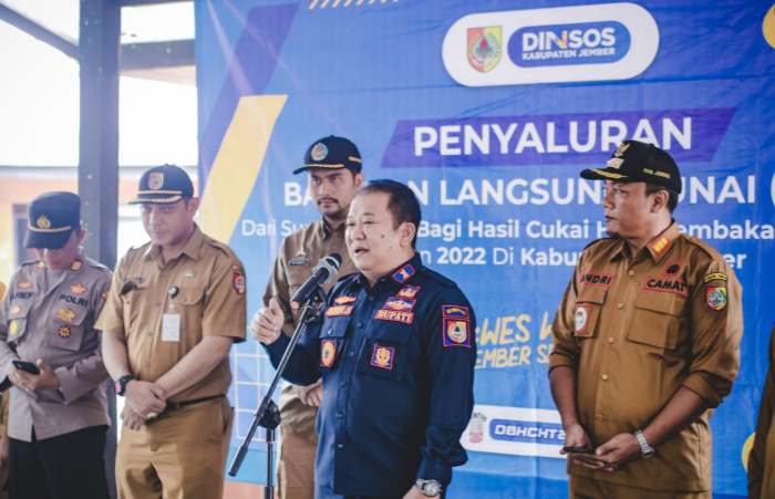 Ajak Warga Gempur Rokok Ilegal, Bupati Jember_ Yang Menjual Bisa Ditangkap Polisi