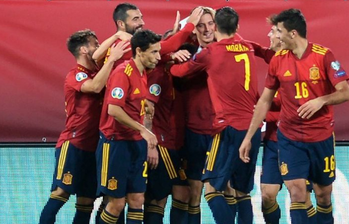 Bek Tangguh Ini Tak Disertakan di Skuad Spanyol pada Piala Dunia