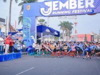 Bupati Hendy Lepas Para Pelari Jember Ultra Marathon 70 Km