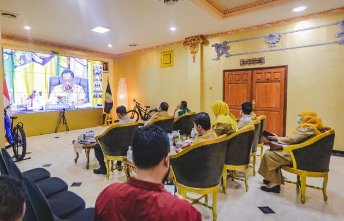 Bupati Jember Ikuti Rakor Pengendalian Inflasi Bersama Mendagri Melalui Zoom Meeting