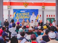 Bupati Jember Salurkan BLT-DBHCHT Untuk Warga di Kecamatan Mumbulsari