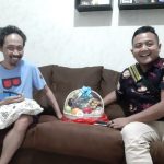 Peduli, Kapolres Jember Sambangi Anggota, Wartawan hingga Pelaku Seni yang Sakit