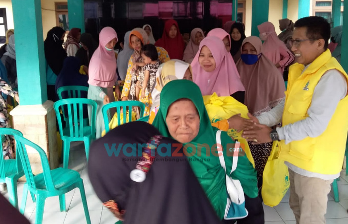 Kurangi Beban Korban Erupsi Semeru, Golkar Lumajang Droping Kebutuhan