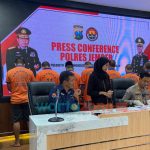 Polisi Ringkus Dua Pengedar Sabu Antar Kota di Depan Masjid Jember