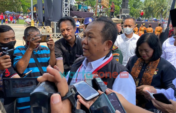 Prihatin Kondisi Erupsi Gunung Semeru, Bupati Hendy_ Pemkab Jember Akan Terus Membantu