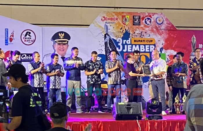 Puluhan Tahun Geluti Hobi Ikan Koi, Pengusaha di Jember Menang Kompetisi Tingkat Nasional