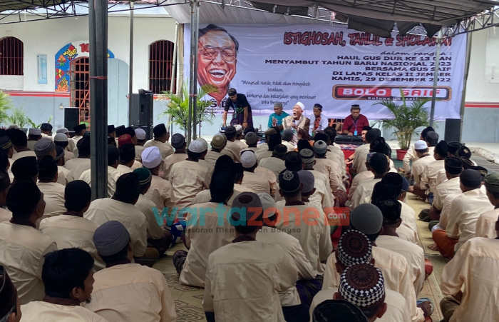 Ratusan Warga Binaan Lapas Jember Gelar Hau Gus Dur dengan Salawatan dan Istigasah