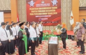 Lantik 85 PPK dari 17 Kecamatan, Ketua KPU Kotim Sematkan Pesan Integritas