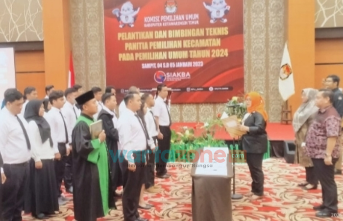 KPU Kotim Lantik 85 PPK dari 17 Kecamatan