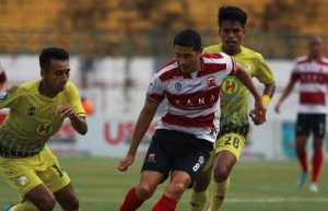 PSM Makasar Puncaki Klasemen Liga 1 Indonesia, Bagaimana dengan Madura United