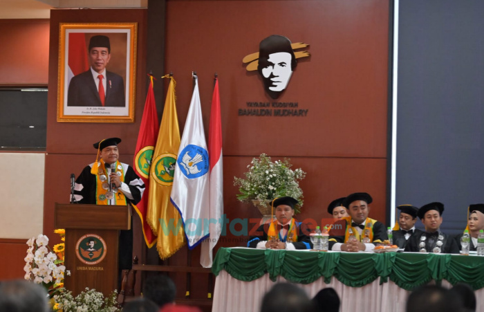 Uniba Madura Gelar Wisuda Perdana, Fasilitasi Beasiswa S2 hingga Luar Negeri