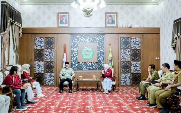 Caption: Bupati Pamekasan saat menerima kunjungan dan sharing bersama Mahasiswa Universitas Muhammadiyah Malang.