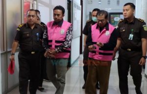 Jadi Tersangka Kasus Korupsi, Oknum PNS dan Kades di Jember Diberhentikan Sementara