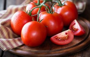 Mengenal Buah Tomat, Jenis Sayur Yang Memiliki Sejumlah Kandungan Manfaat di Dalamnya