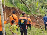 Musibah Longsor di Jember_ Warga Terancam Terisolir, Diminta Kurangi Aktivitas