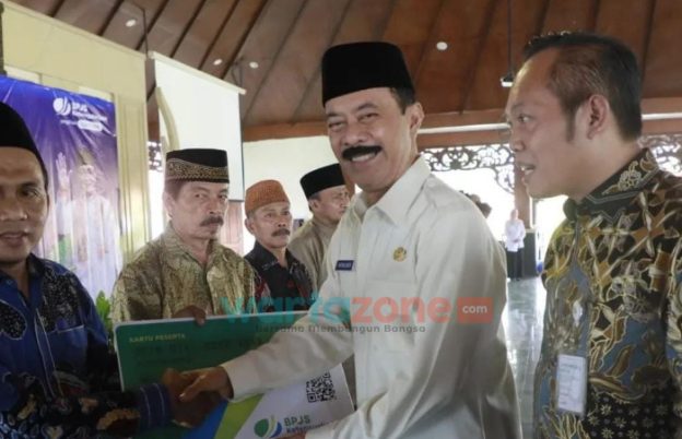 Pemkab Pamekasan Fasilitasi Jaminan Sosial Ketenagakerjaan Untuk Ribuan Guru Ngaji