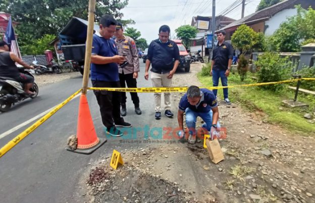 Polisi Olah TKP Kasus Dugaan Pembacokan di Jember, Korban Meninggal Saat Perawatan di Rumah Sakit