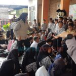 Tim Trauma Healing RS Bhayangkara Bondowoso Kunjungi Korban Banjir di Sempol Ijen