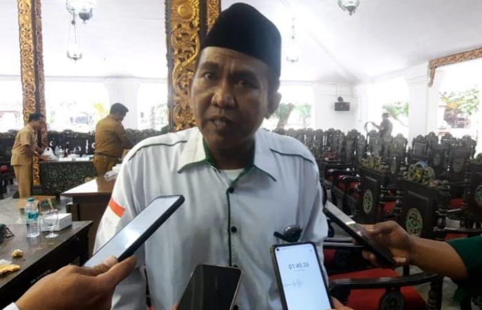 Foto: Sekretaris PCNU Sumenep, Zainul Hasan saat menghadiri pelantikan PC ISNU Kabupaten Sumenep, masa khidmat 2022 - 2026, di Pendopo Keraton Sumenep, Senin (13 Maret 2023).