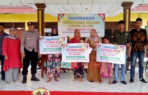 Pemdes Romben Guna Salurkan BLT Desa Rp900 Ribu, Warga: Alhamdulillah, terima kasih bu Kades