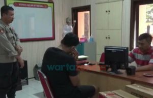 Pria di Jember Nekat Nginap di Mall Demi Mencuri TV, Aksinya Terekam CCTV